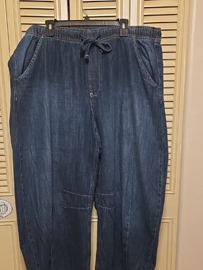 GAP Mid Rise Easy Horseshoe Jeans